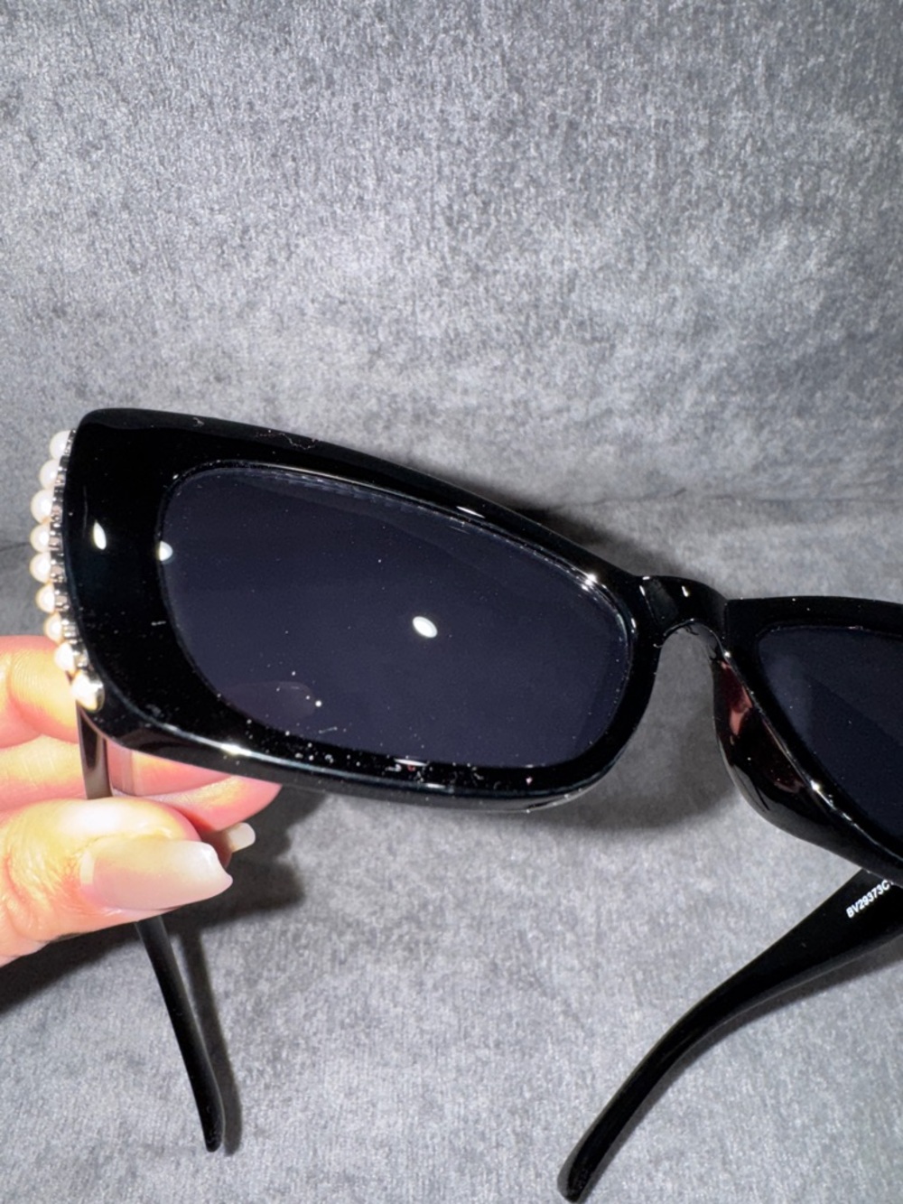 Black Pearl-Accent Cat Eye Sunglasses - NIB - Picture 6 of 8